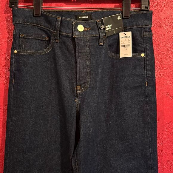 NWT Express 70’s mid rise Flare jeans. Sz 4. - Picture 3 of 11